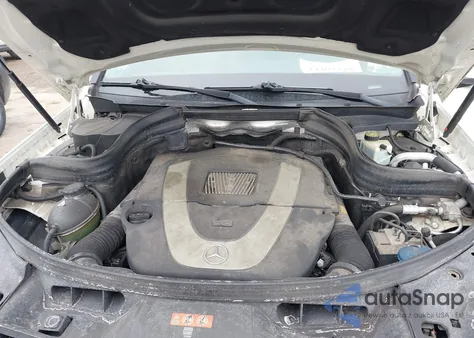 2010 Mercedes-Benz Glk 350 4Matic z USA, uszkodzony, nr VIN WDCGG8HB6AF471836